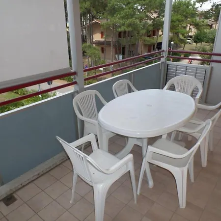 In For Five Guests * ביביונה