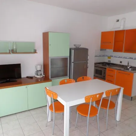 דירה In For Five Guests