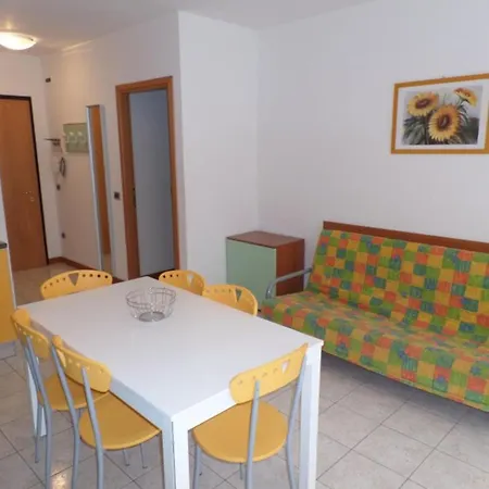 דירה In For Five Guests *